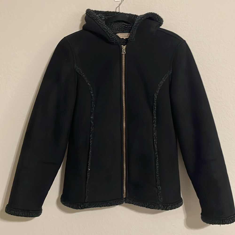 L.L. Bean Women’s Coat Small Black Suede Sherpa Hooded Activewear Gorpcore